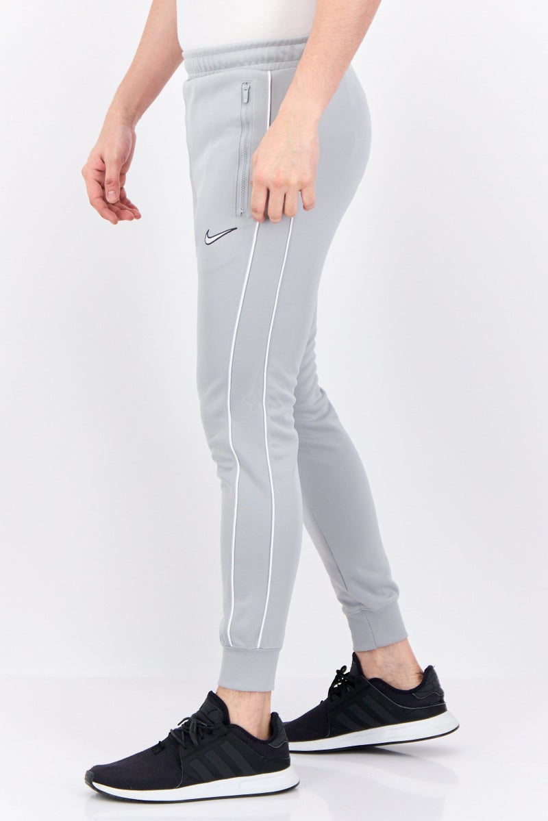 Nike Men Standard Fit Training Sweatpants, Grey - Image 2